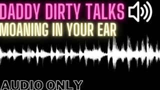 Папочка говорит грязные вещи тебе в ухо, пока трахает тебя - Мужской стонет (Аудио только для женщин порно